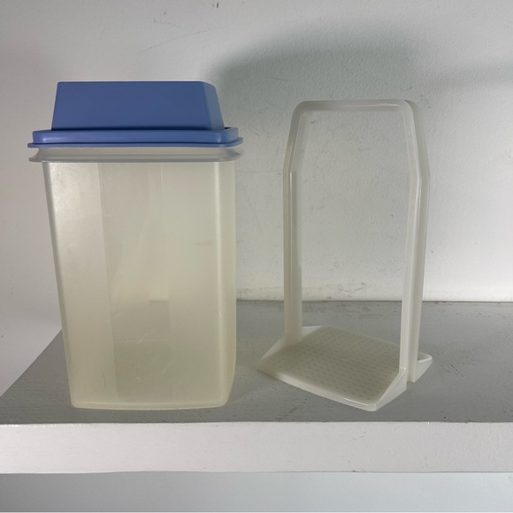Tupperware Pickle Keeper container light blue 1560-4 Pick-a-Deli retro vintage - Picture 8 of 9